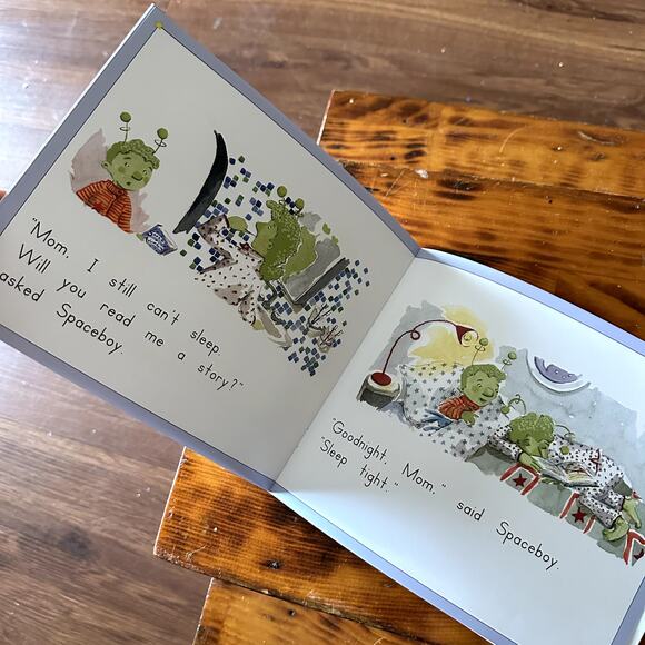 Vintage 2003 Sleep Tight, Spaceboy Paperback Book - Picture 5 of 7